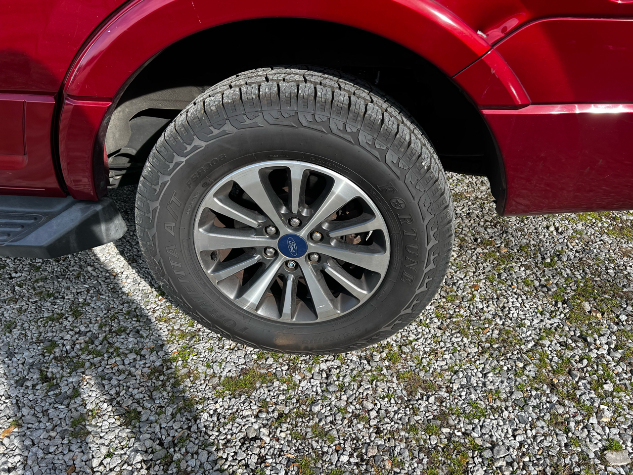 Ford Expedition XLT 2WD 2015