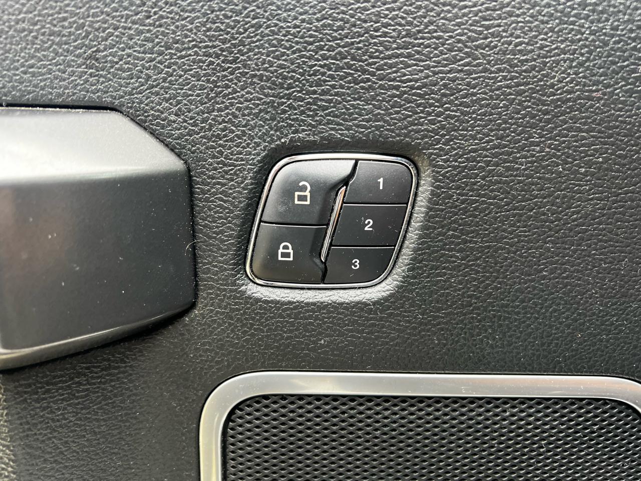 Ford F-150 Limited 4WD SuperCrew 5.5' Box 2016