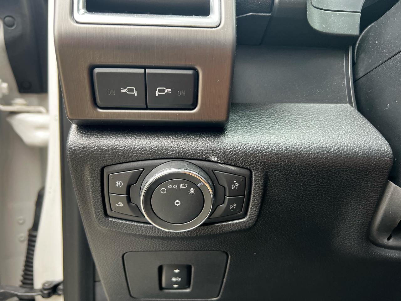 Ford F-150 Limited 4WD SuperCrew 5.5' Box 2016