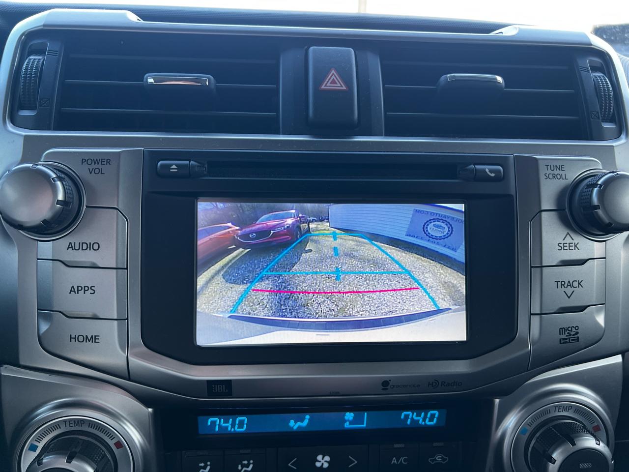 Toyota 4Runner Limited 2WD V6 2015