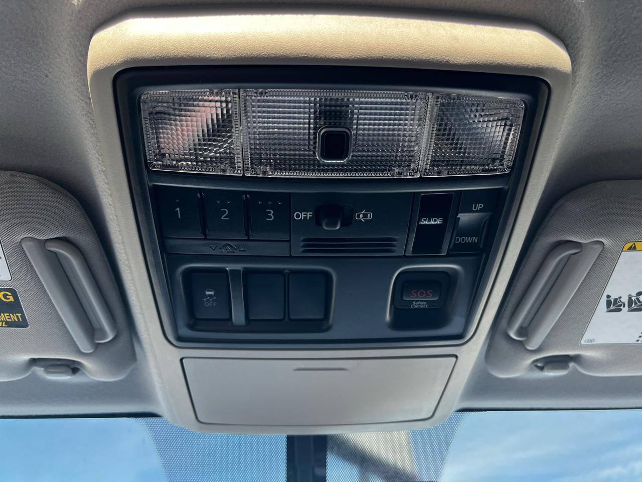 Toyota 4Runner Limited 2WD V6 2015