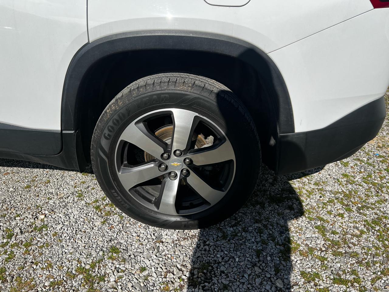 Chevrolet Traverse LT Leather FWD 2021