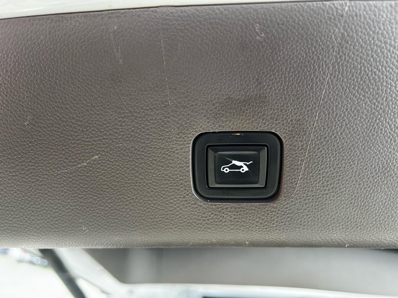 Chevrolet Traverse LT Leather FWD 2021