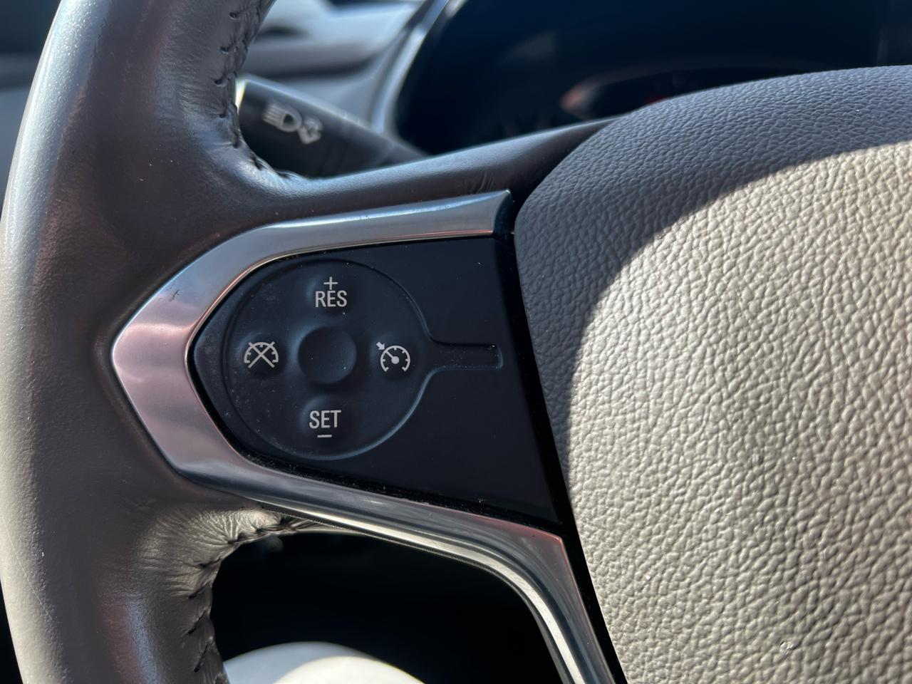 Chevrolet Traverse LT Leather FWD 2021