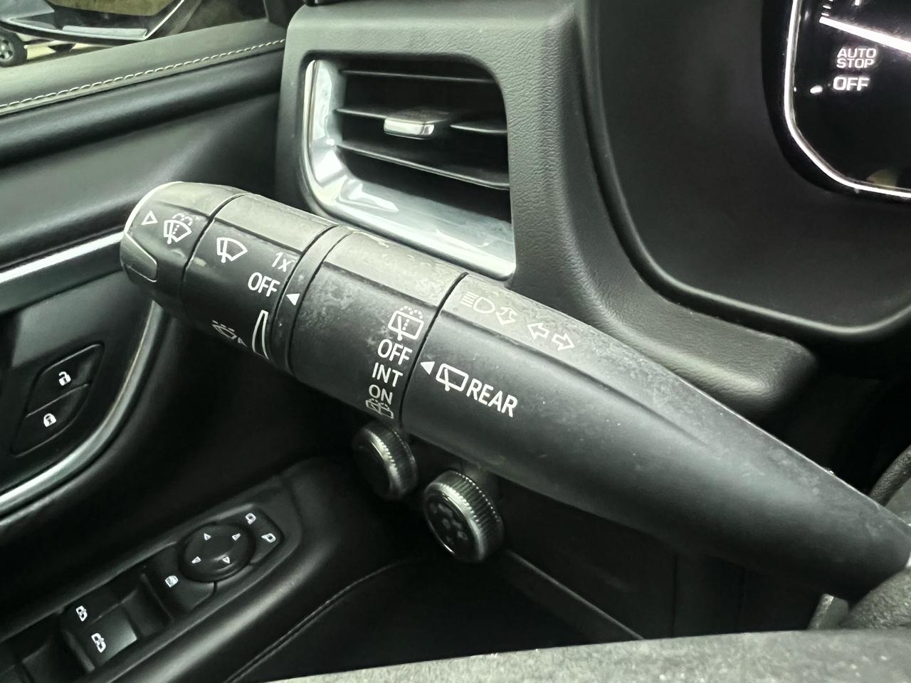 GMC Yukon XL SLT 2WD 2021