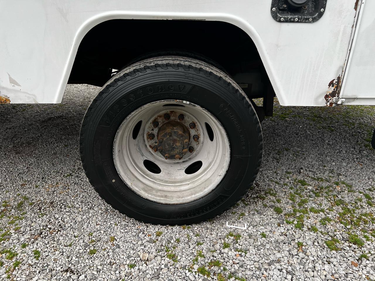 Ford F-450 SD Regular Cab DRW 2WD 2013