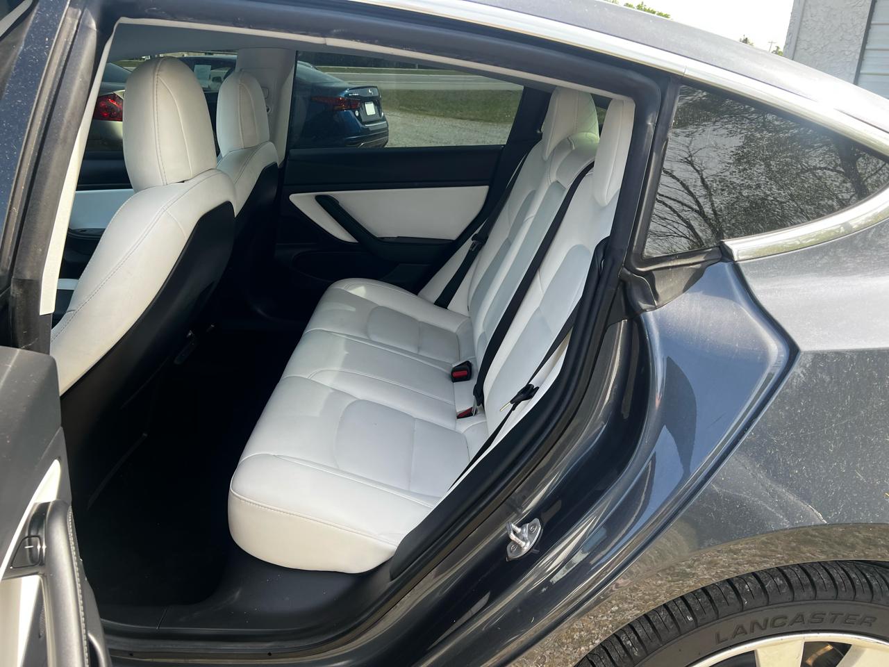 Tesla Model 3 Standard Range Plus 2020