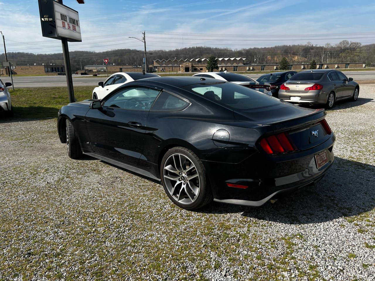 Ford Mustang EcoBoost Coupe 2016