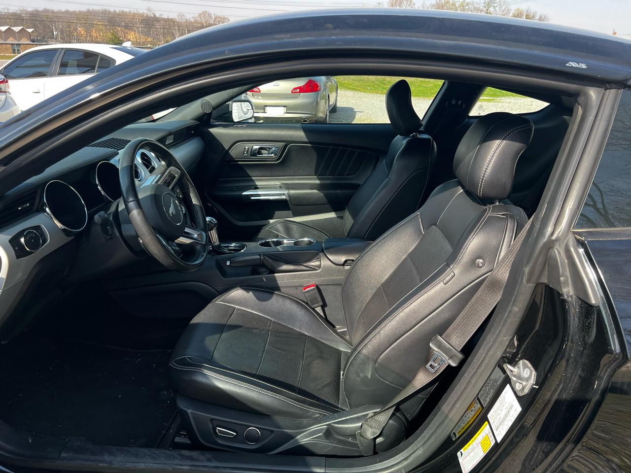 Ford Mustang EcoBoost Coupe 2016