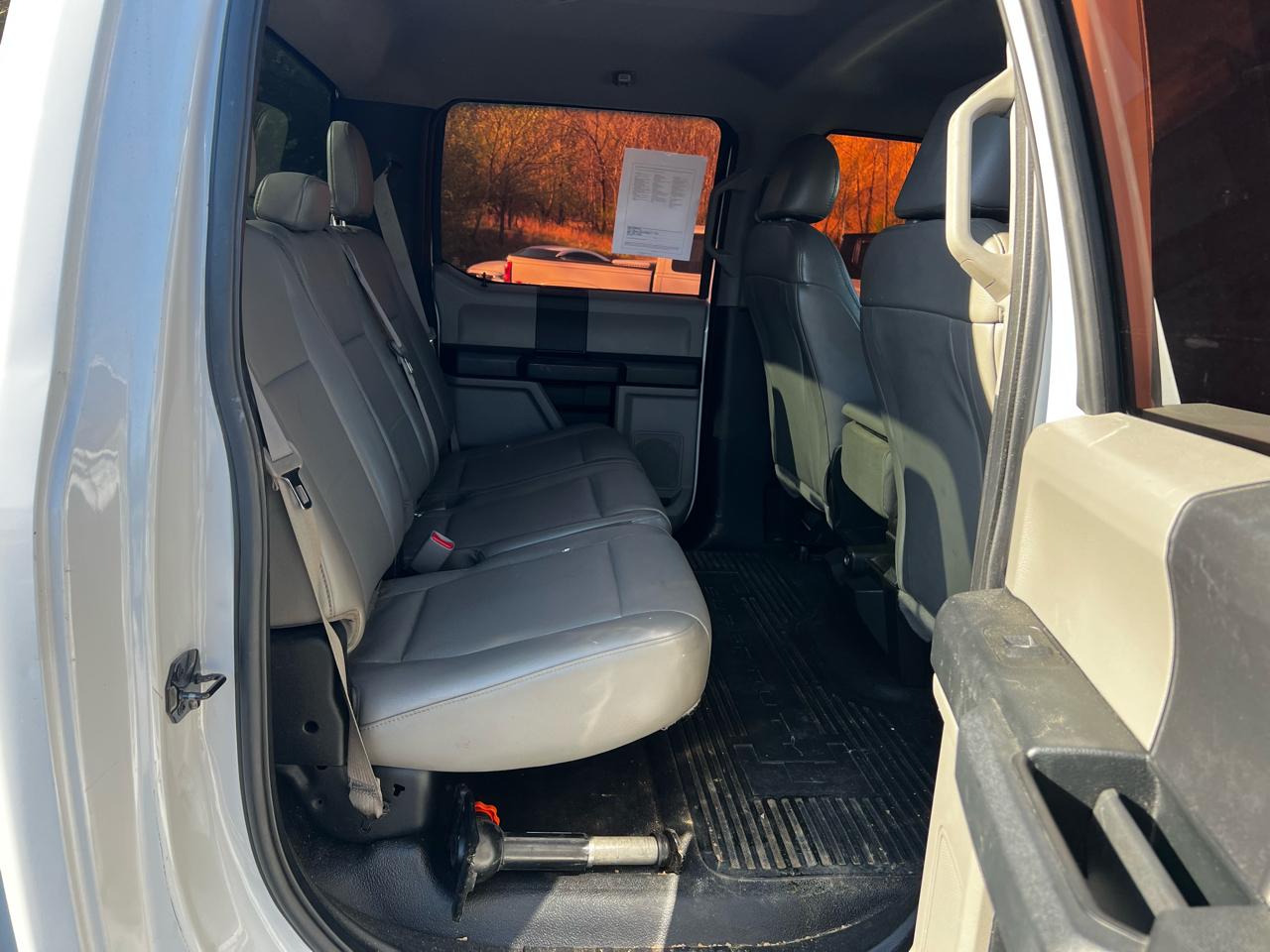 Ford F-250 SD XL Crew Cab 4WD 2017