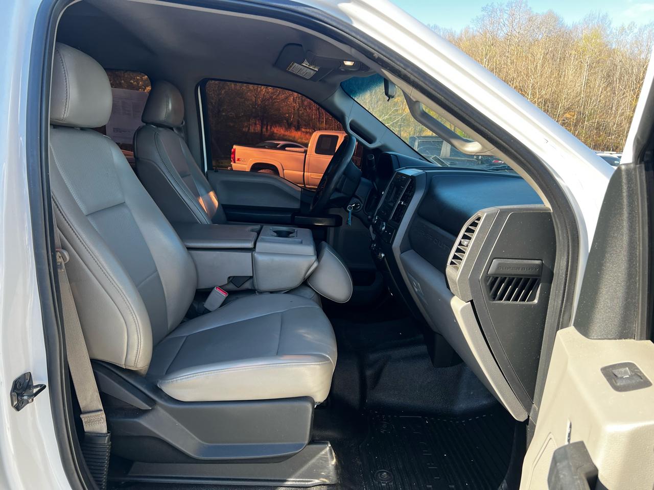 Ford F-250 SD XL Crew Cab 4WD 2017