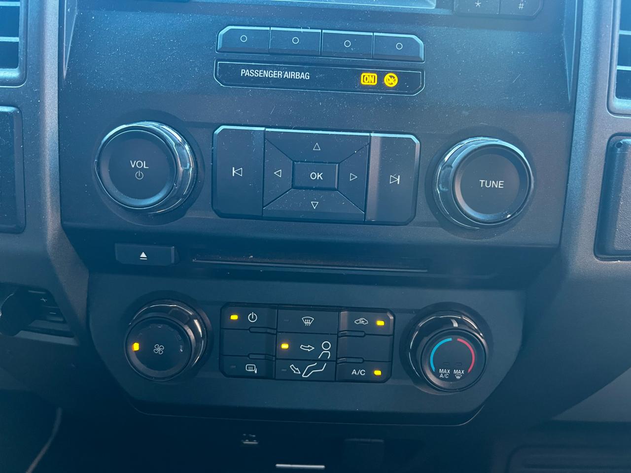 Ford F-250 SD XL Crew Cab 4WD 2017