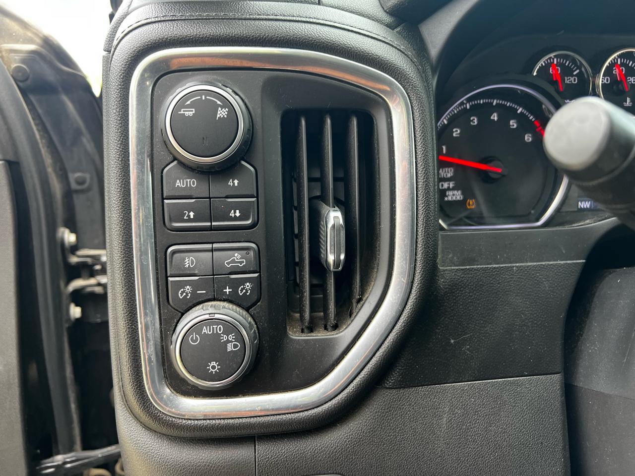 Chevrolet Silverado 1500 LT Trail Boss Crew Cab 4WD 2019