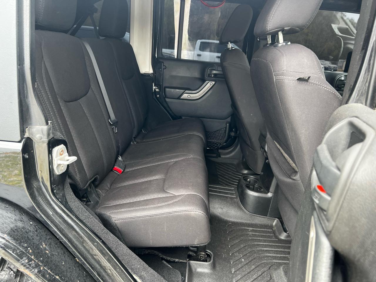 Jeep Wrangler Unlimited Sport 4WD 2014