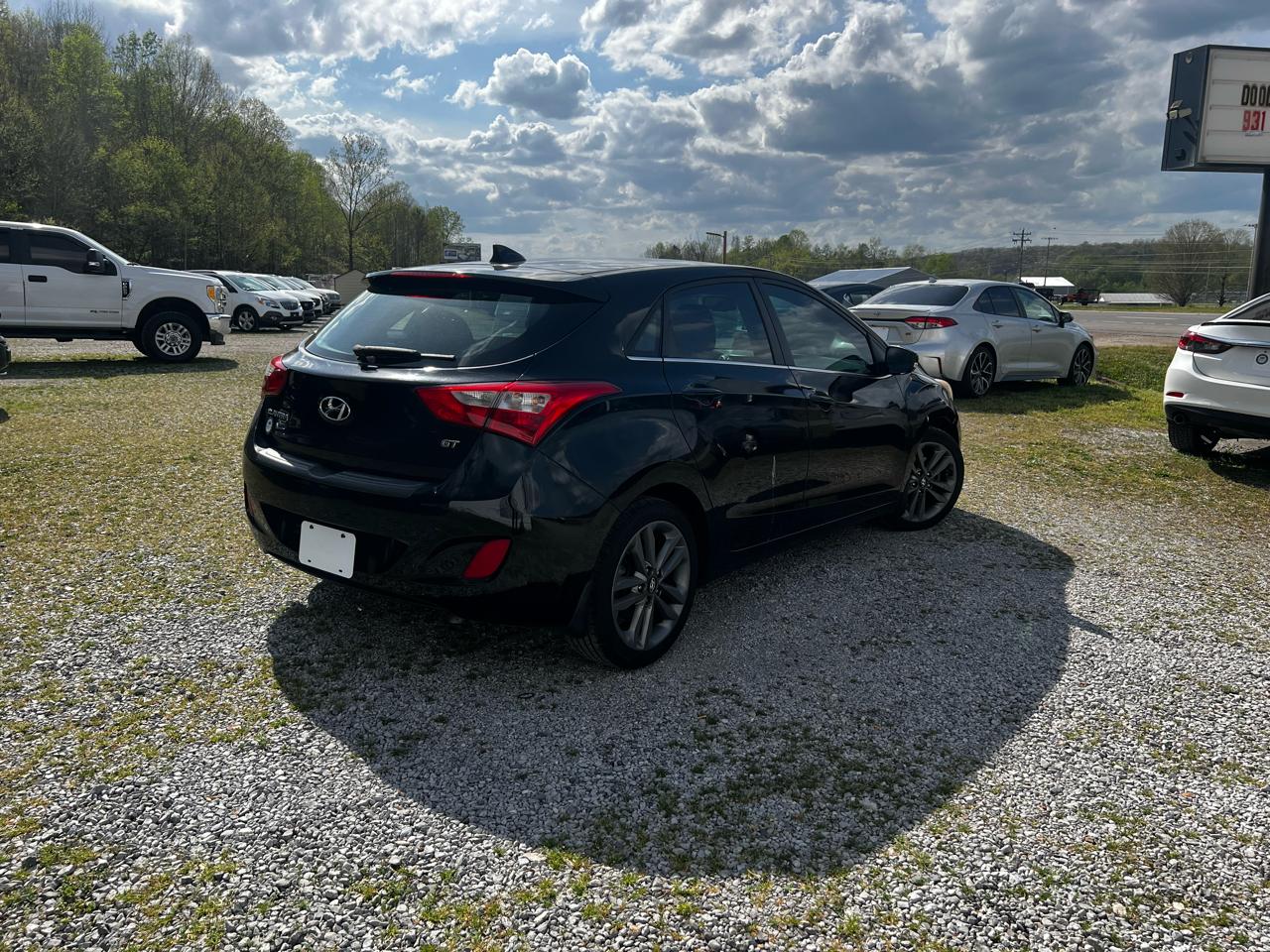 Hyundai Elantra GT A/T 2016