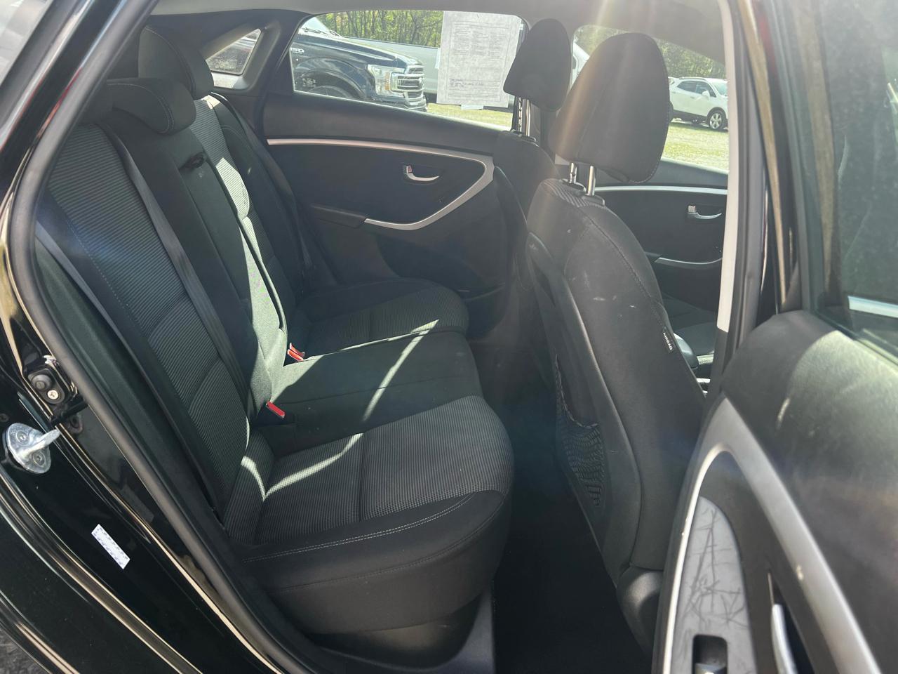 Hyundai Elantra GT A/T 2016