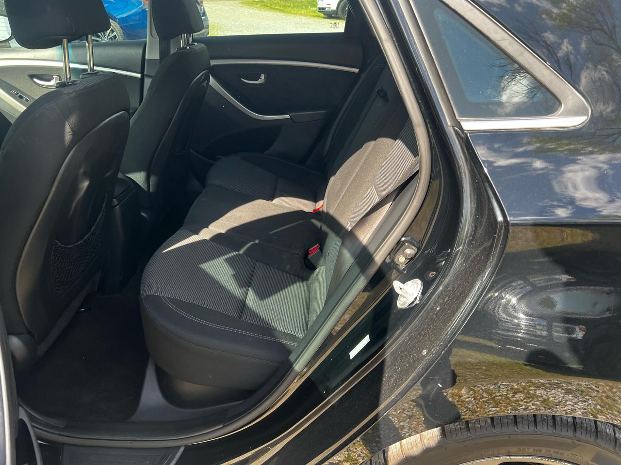 Hyundai Elantra GT A/T 2016