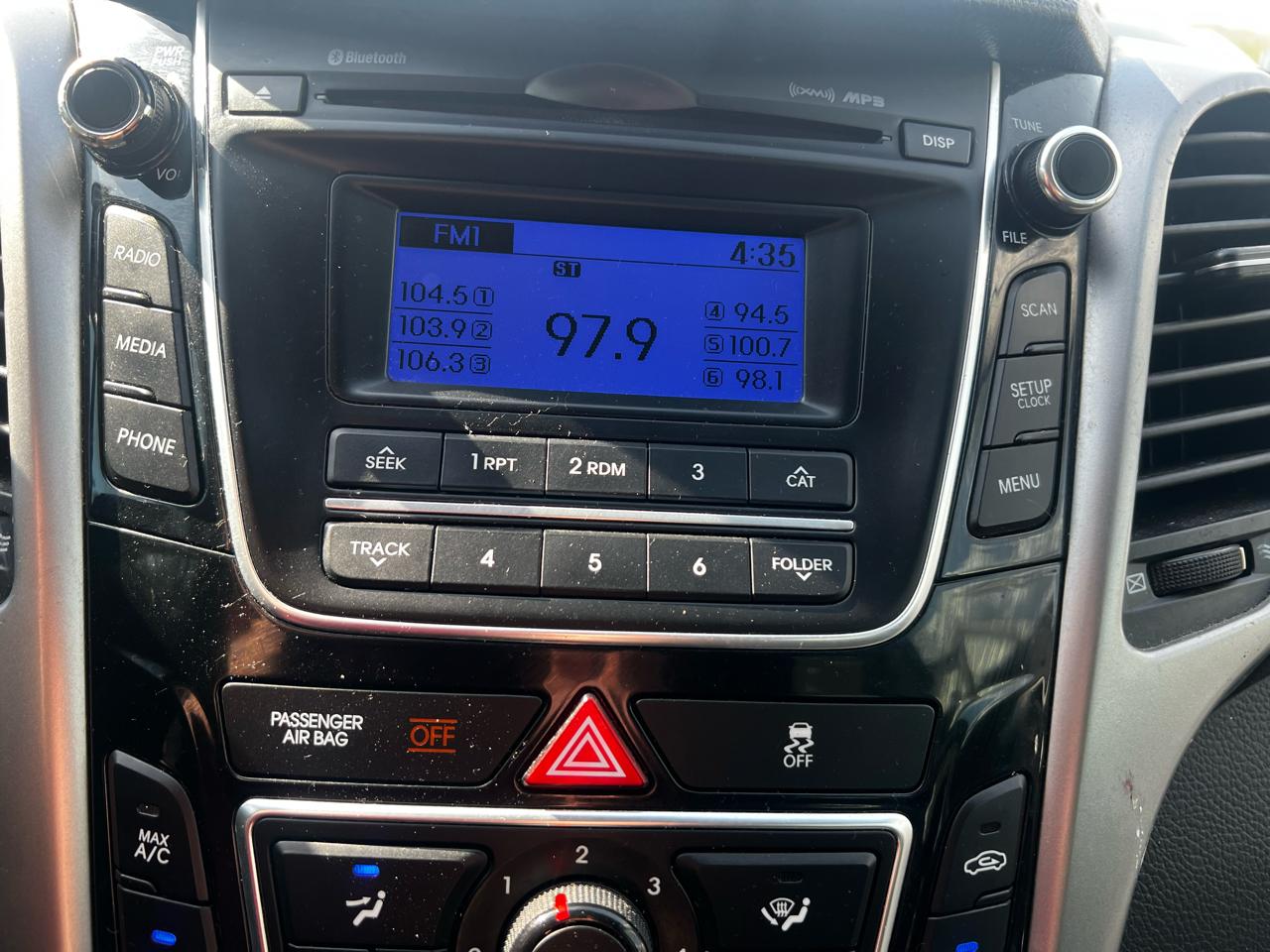 Hyundai Elantra GT A/T 2016