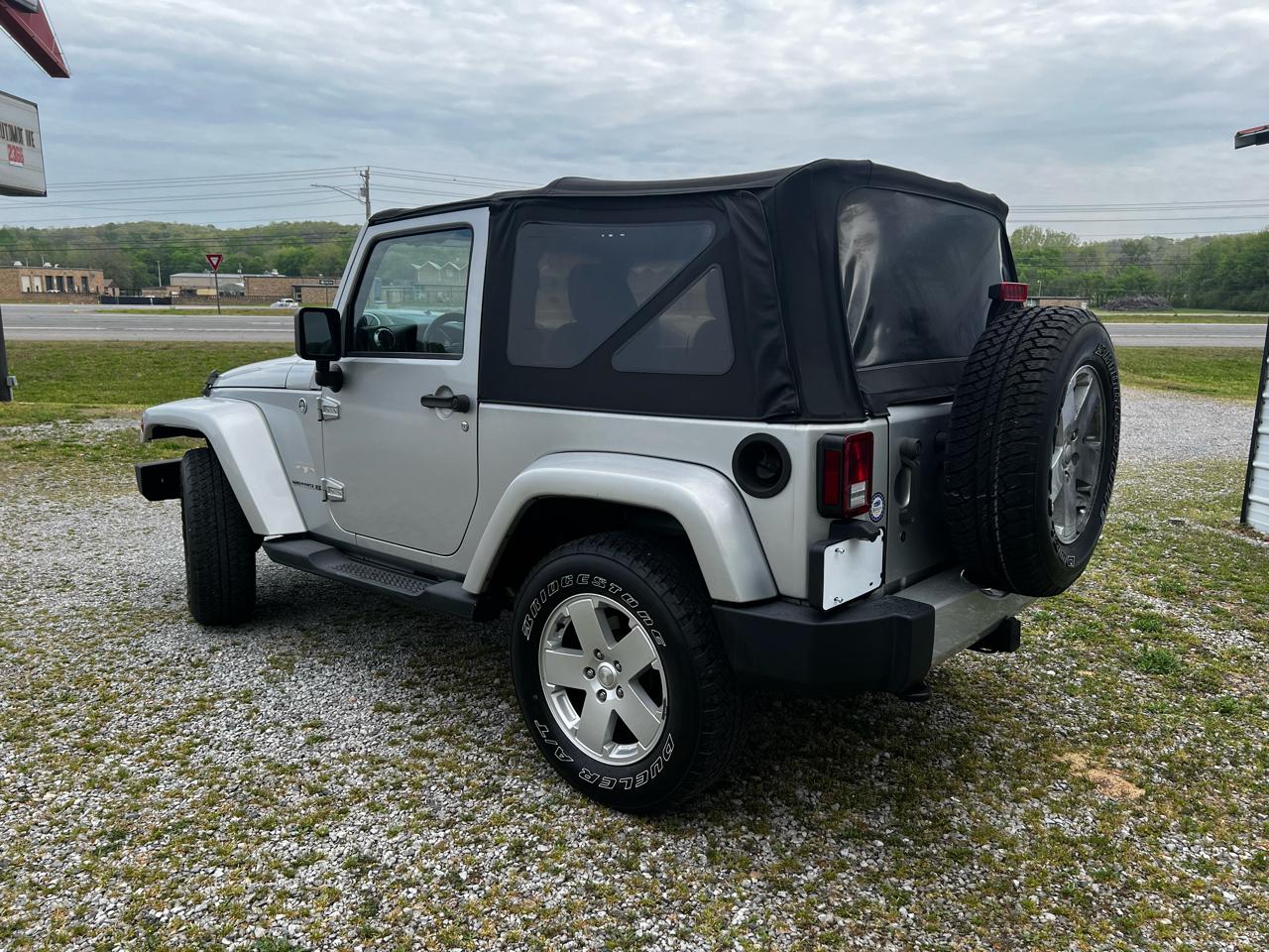 Jeep Wrangler Sahara 4WD 2012