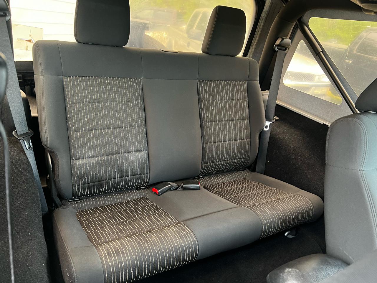 Jeep Wrangler Sahara 4WD 2012