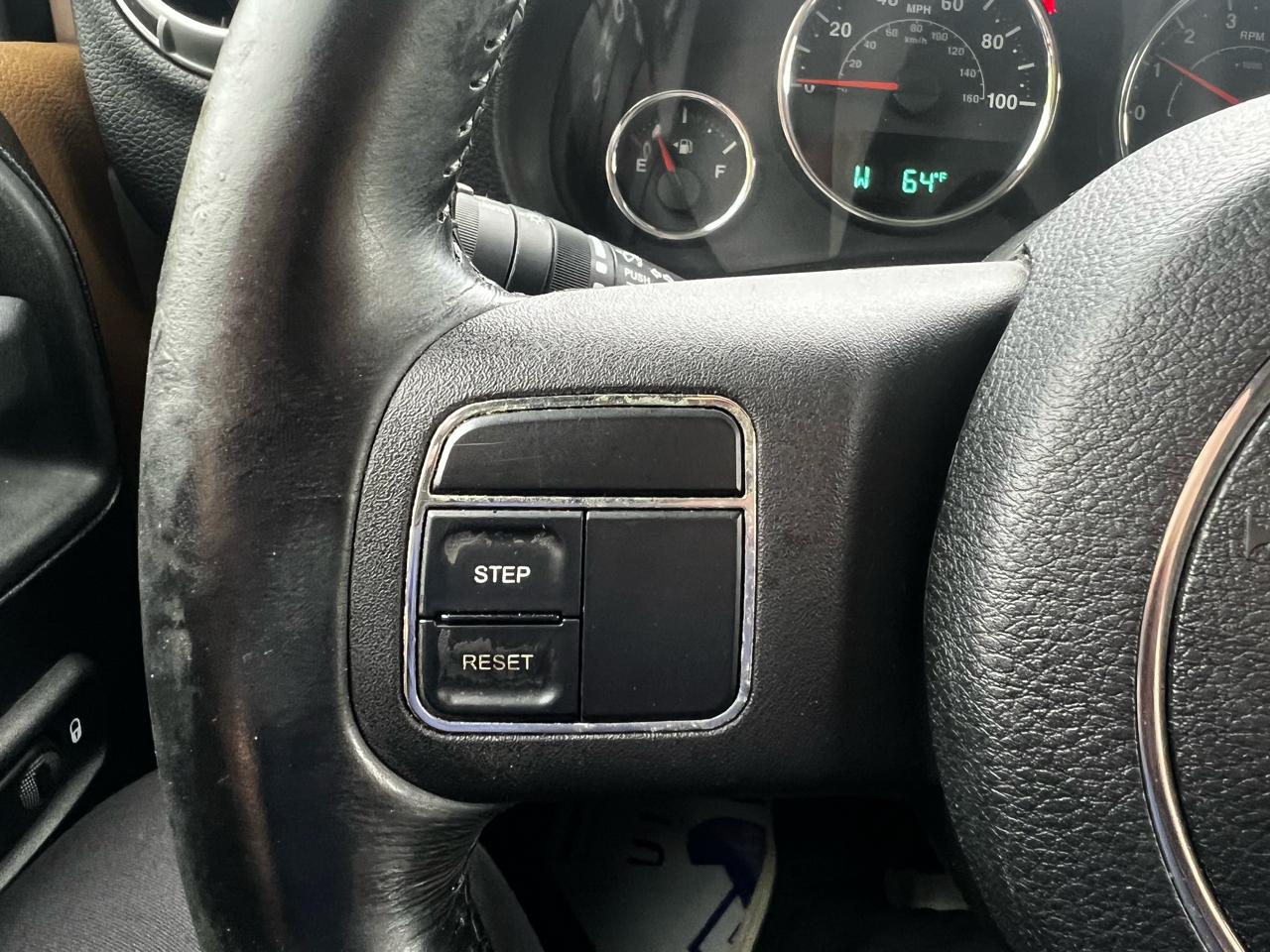 Jeep Wrangler Sahara 4WD 2012