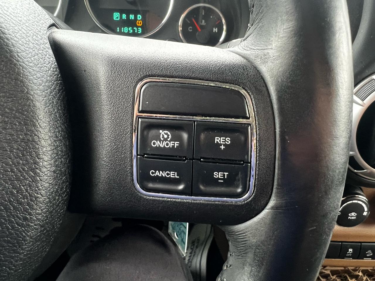 Jeep Wrangler Sahara 4WD 2012