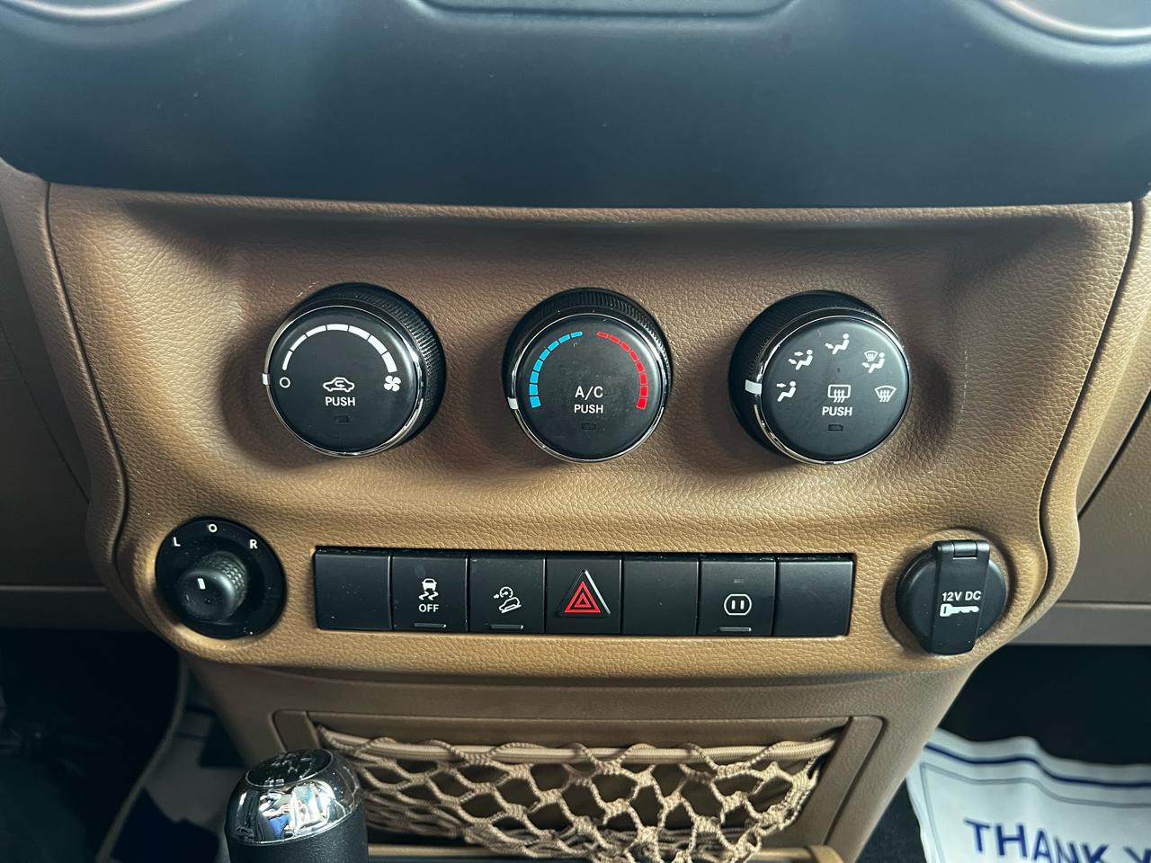 Jeep Wrangler Sahara 4WD 2012