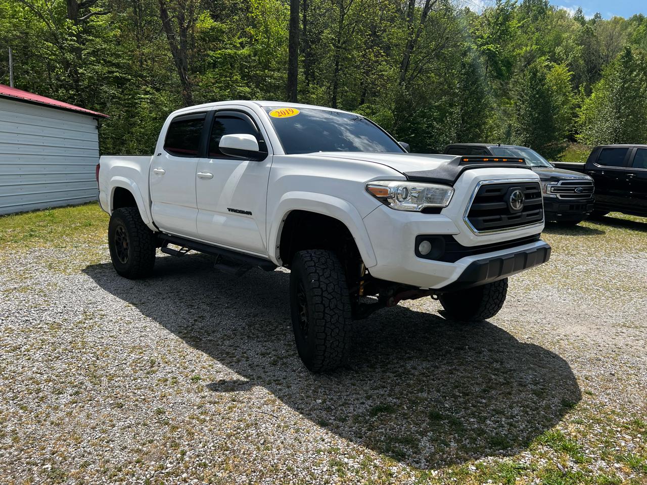 Toyota Tacoma SR5 Double Cab Long Bed V6 6AT 4WD 2019