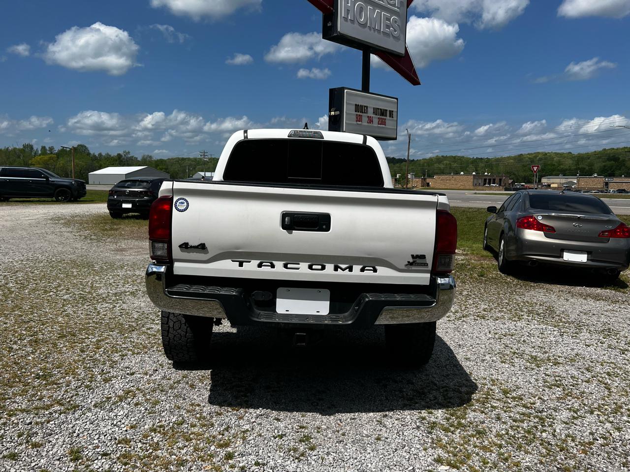 Toyota Tacoma SR5 Double Cab Long Bed V6 6AT 4WD 2019