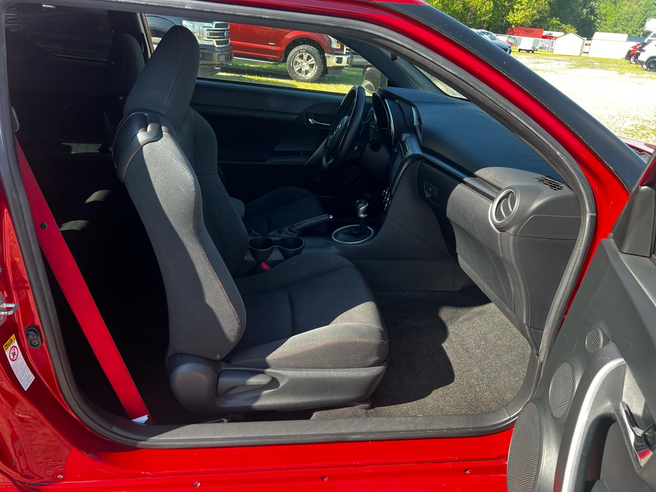 Scion tC Sports Coupe 6-Spd AT 2016