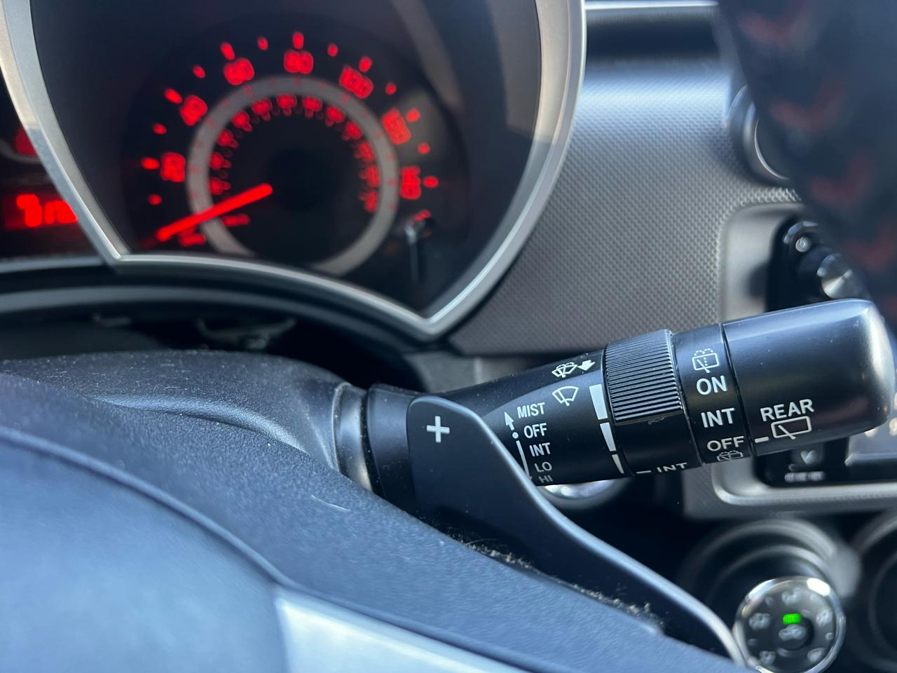 Scion tC Sports Coupe 6-Spd AT 2016