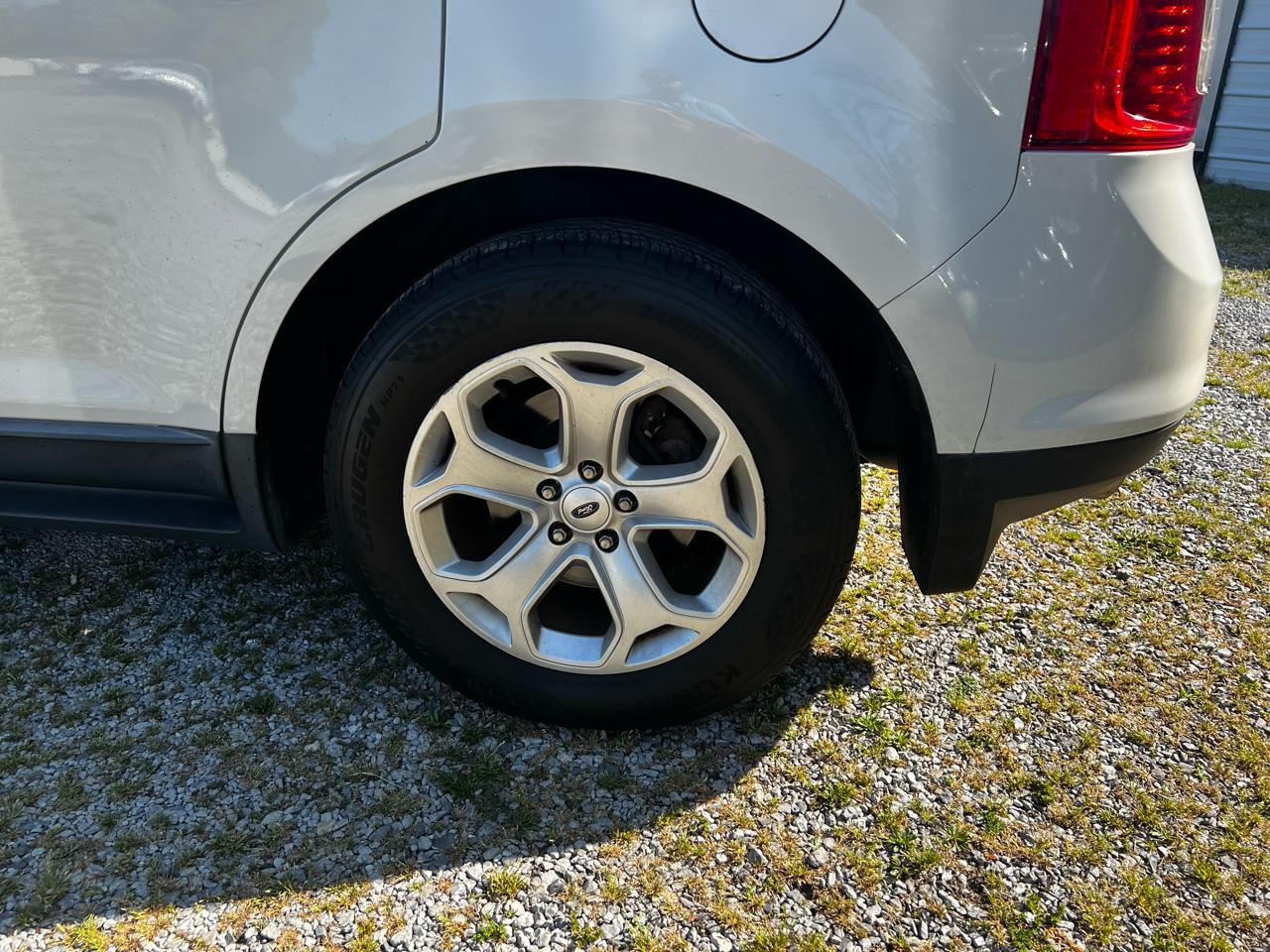 Ford Edge SEL FWD 2012