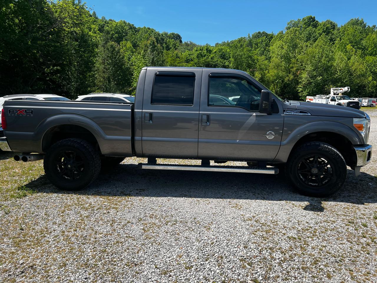 Ford F-250 SD Lariat Crew Cab 4WD 2011