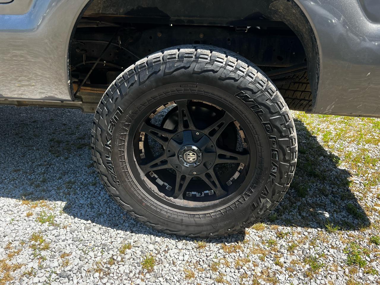 Ford F-250 SD Lariat Crew Cab 4WD 2011