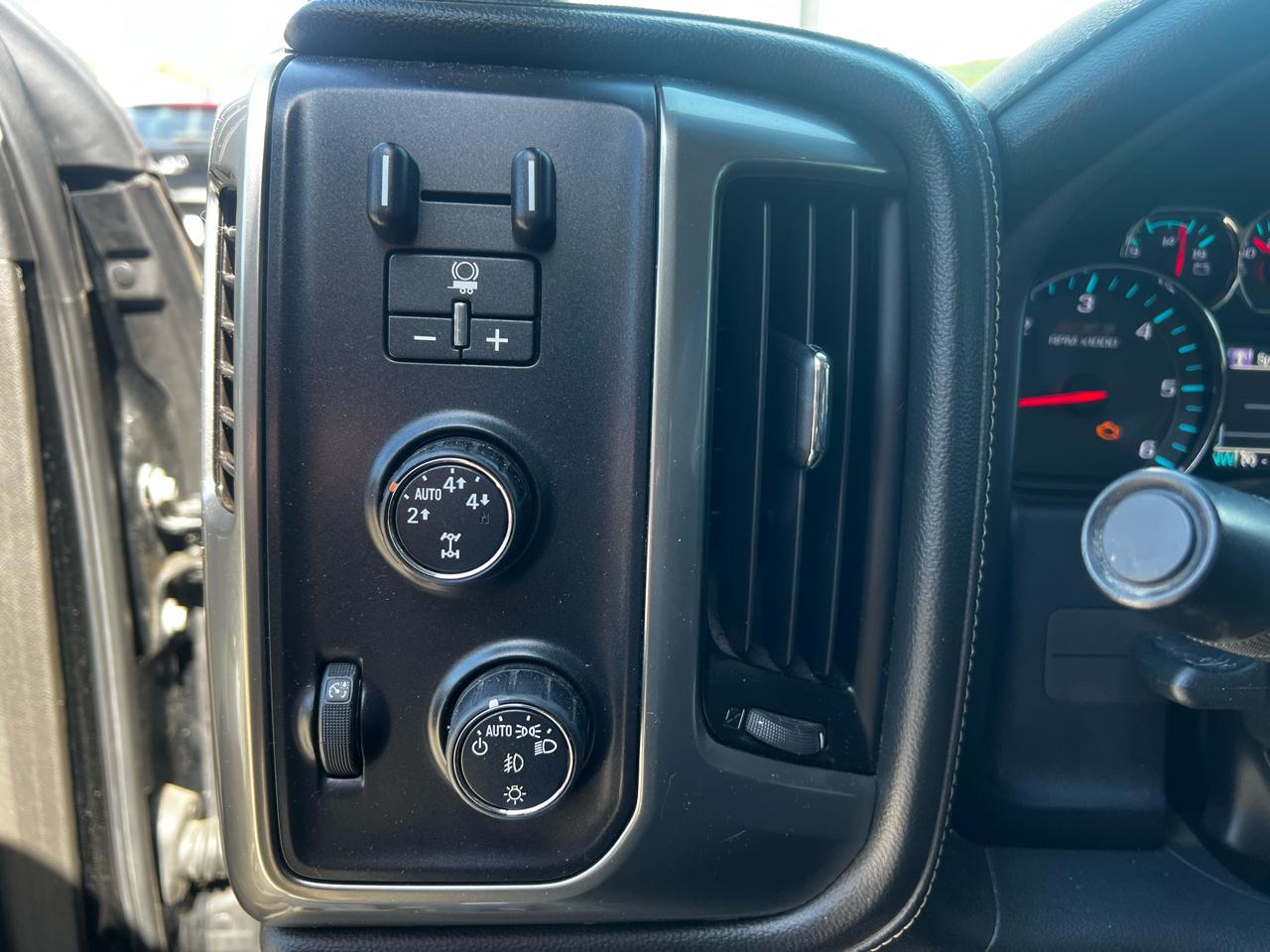 Chevrolet Silverado 1500 LTZ Crew Cab 4WD 2016