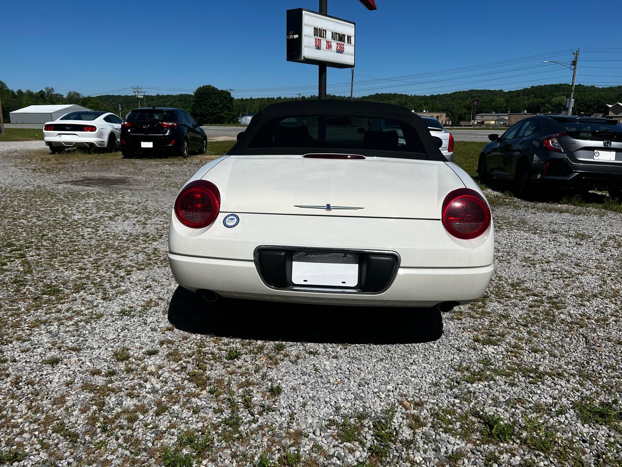 Ford Thunderbird Deluxe 2003