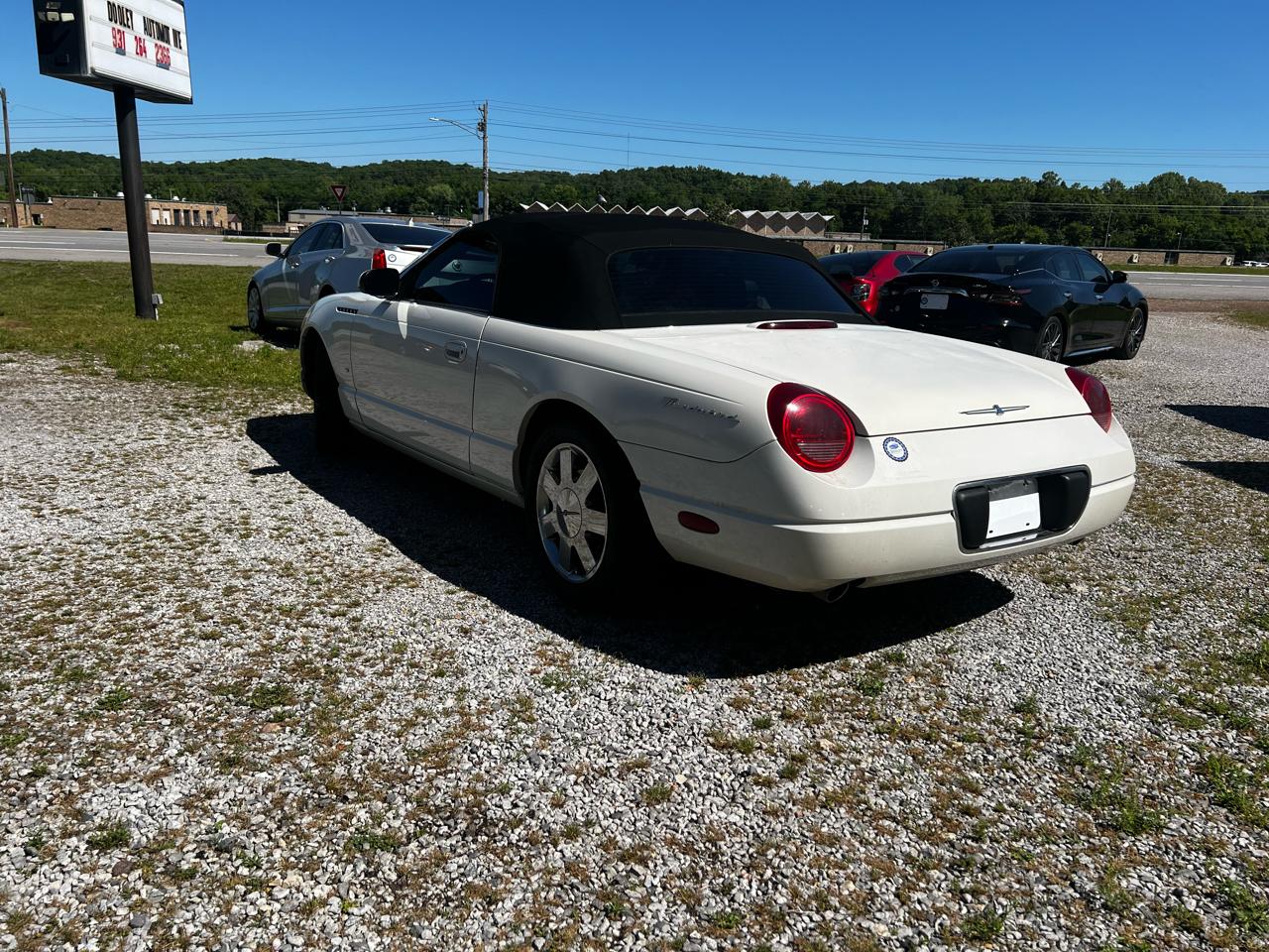 Ford Thunderbird Deluxe 2003