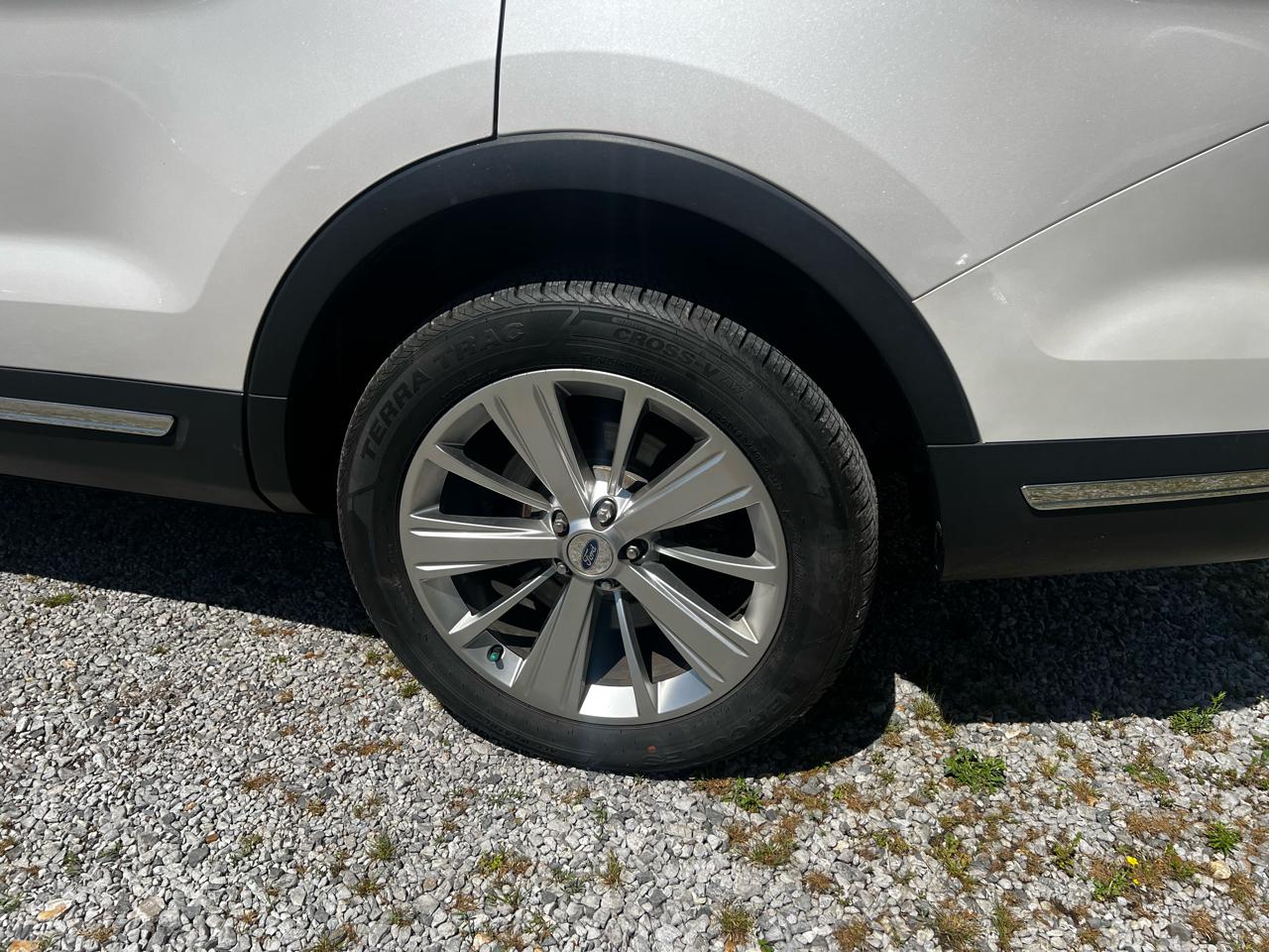 Ford Explorer Limited 4WD 2019