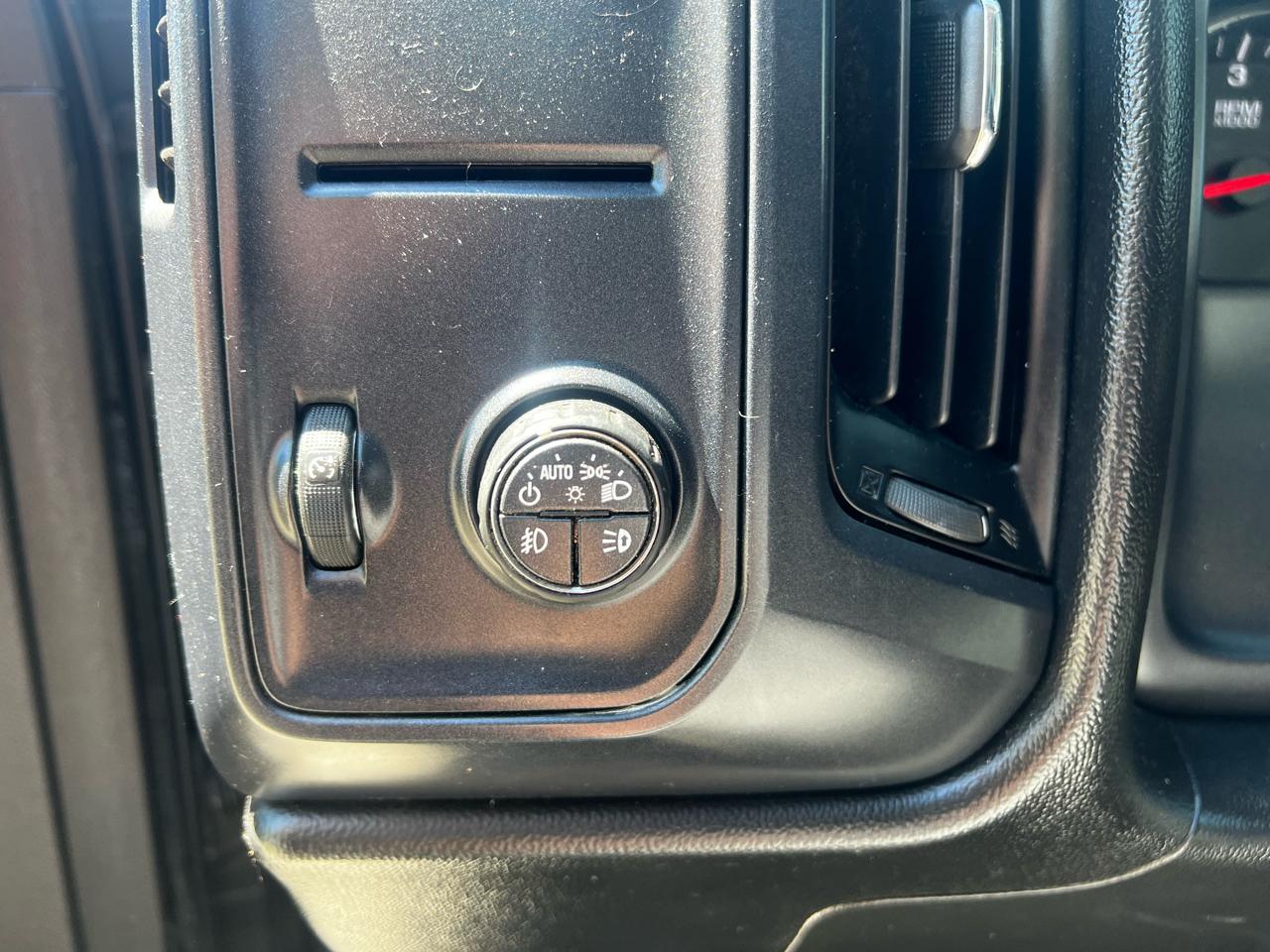 Chevrolet Silverado 1500 Work Truck Double Cab 4WD 2017