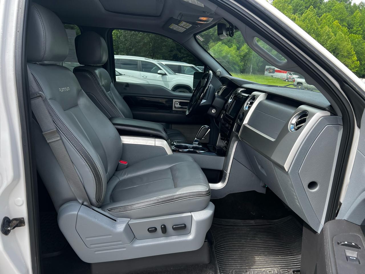 Ford F-150 Platinum SuperCrew 5.5-ft. Bed 4WD 2012