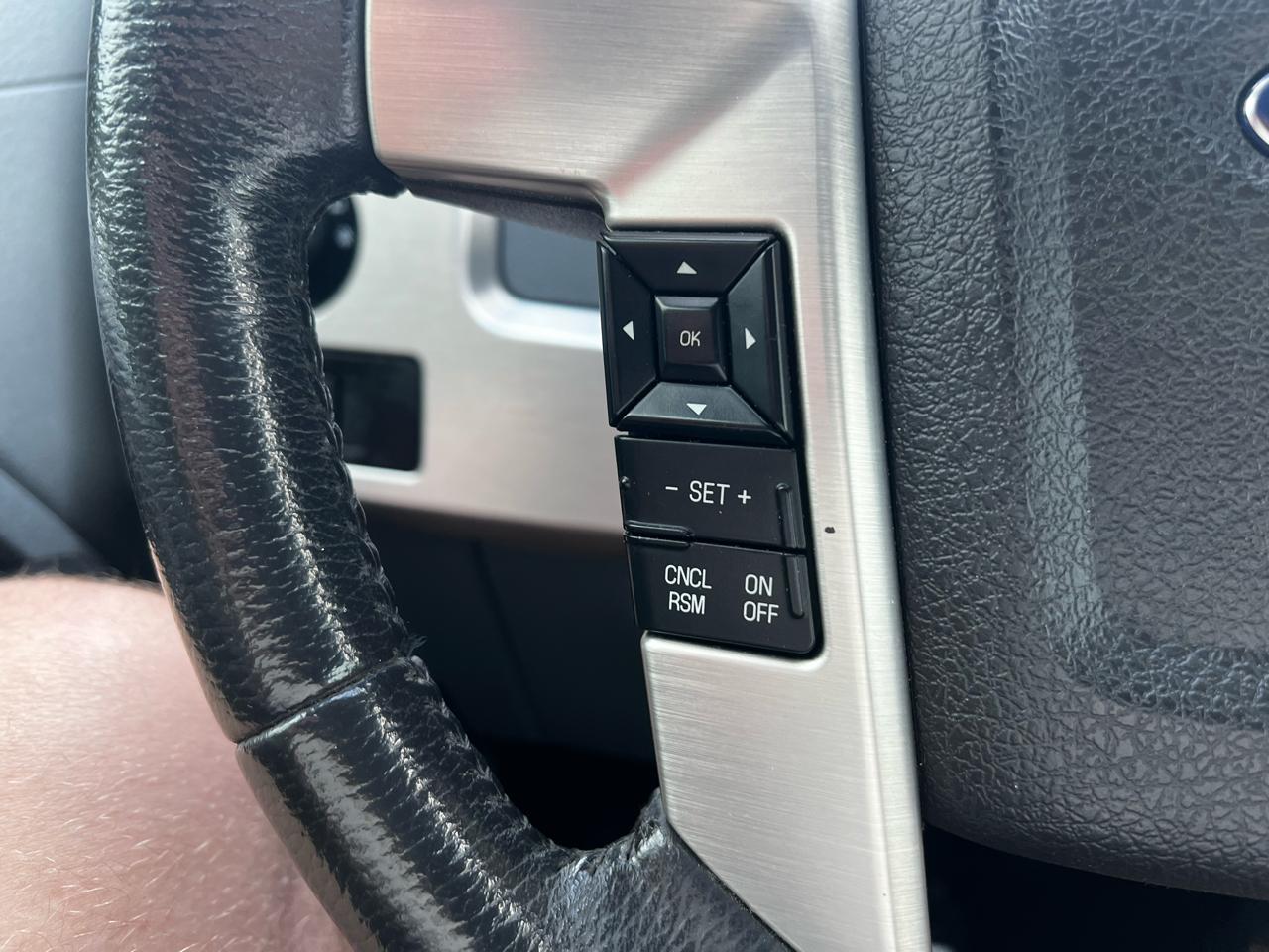 Ford F-150 Platinum SuperCrew 5.5-ft. Bed 4WD 2012