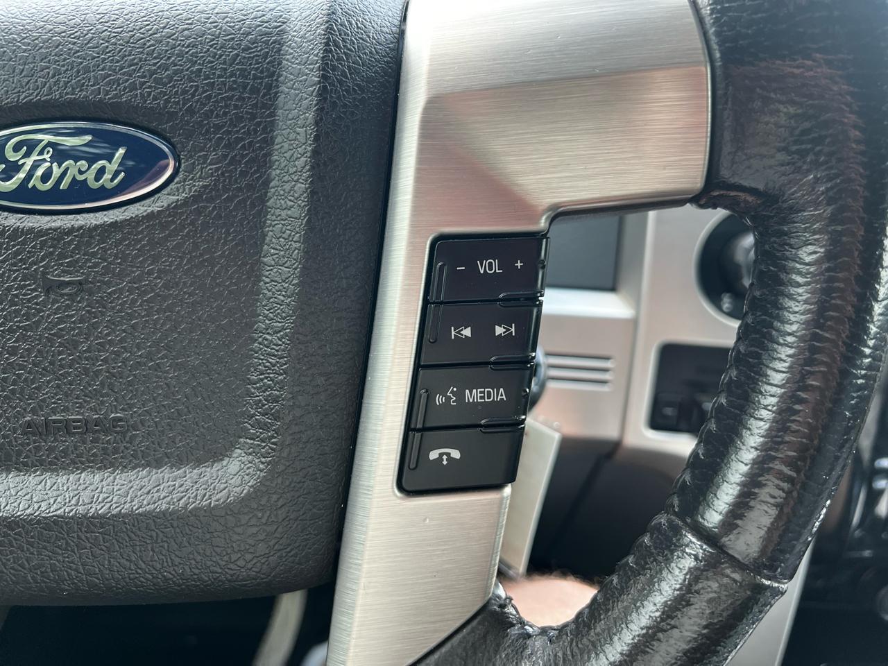 Ford F-150 Platinum SuperCrew 5.5-ft. Bed 4WD 2012