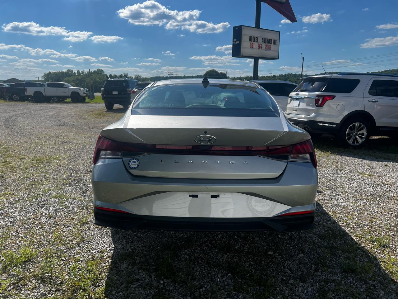 Hyundai Elantra SE 2021