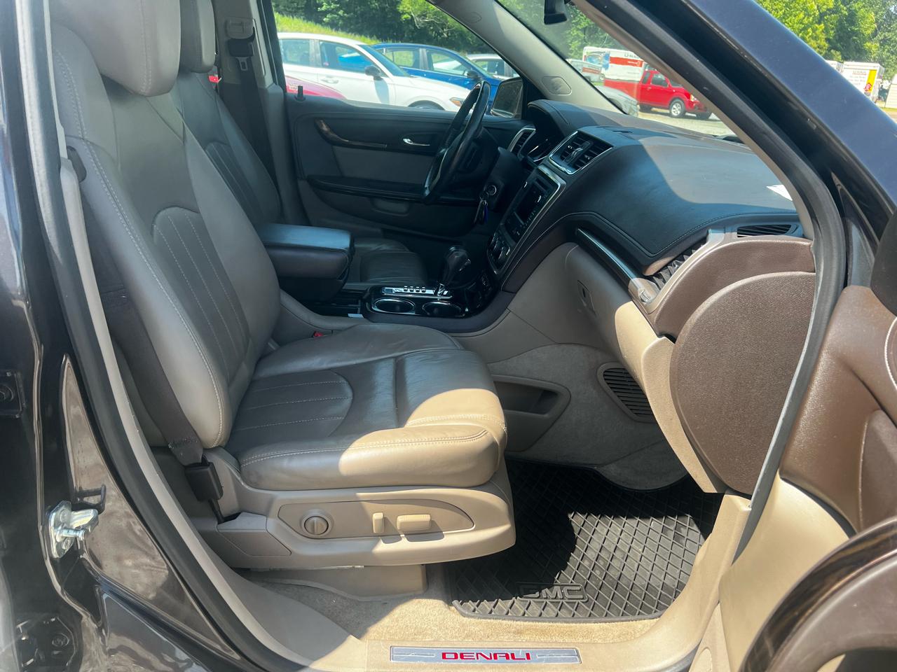 GMC Acadia Denali AWD 2016