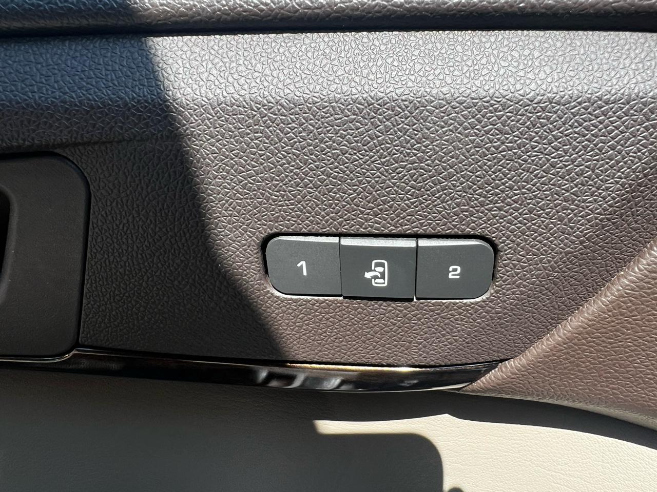 GMC Acadia Denali AWD 2016