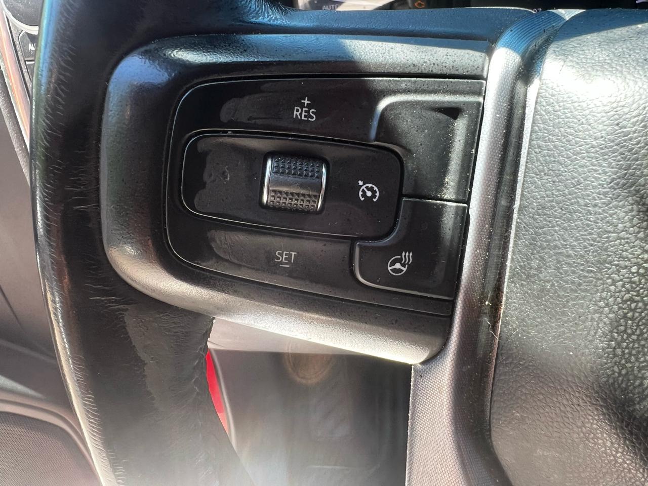GMC Sierra 1500 SLE Crew Cab Long Box 4WD 2019