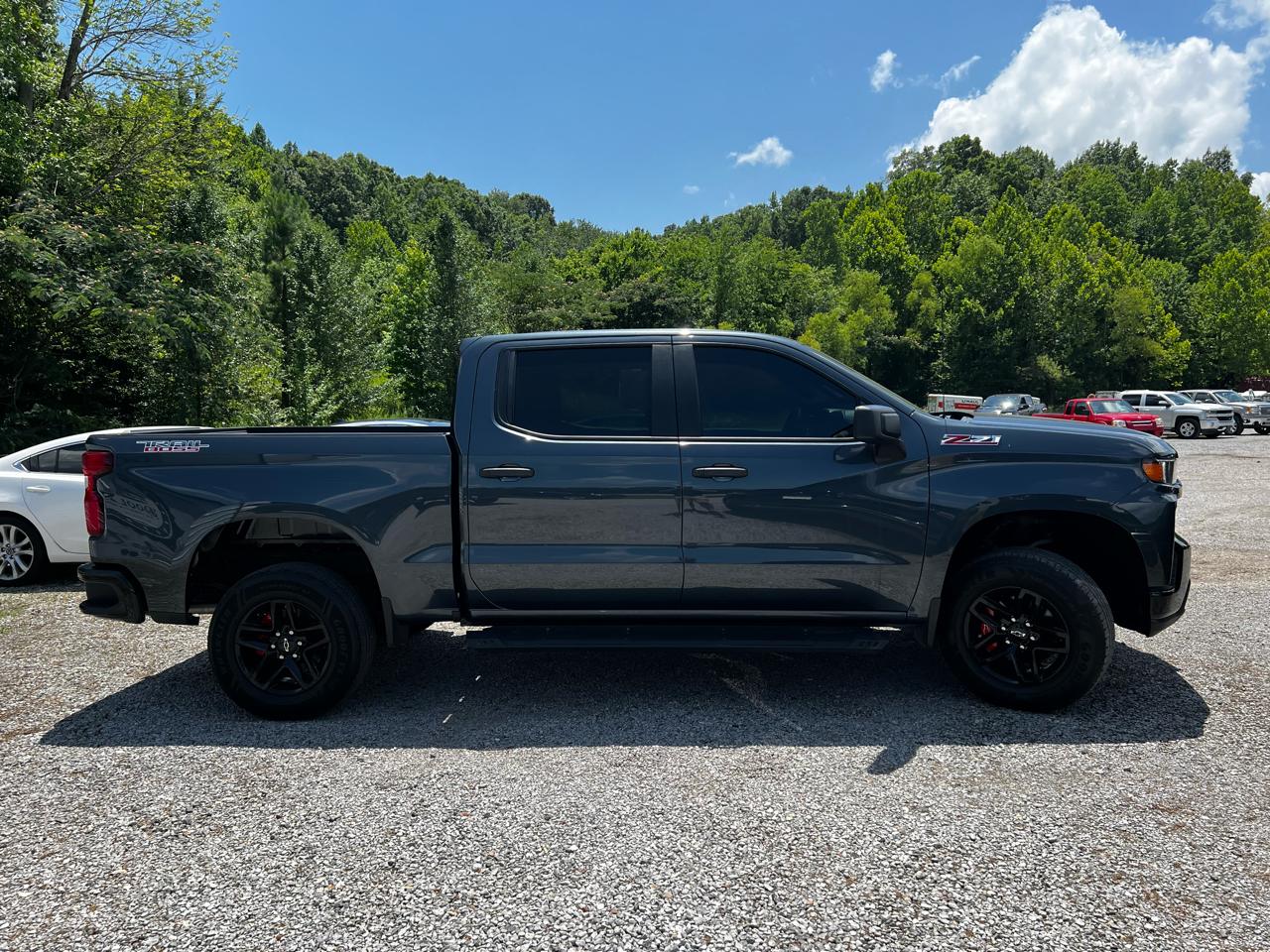 Chevrolet Silverado 1500 Custom Trail Boss Crew Cab Long Box 4WD 2019