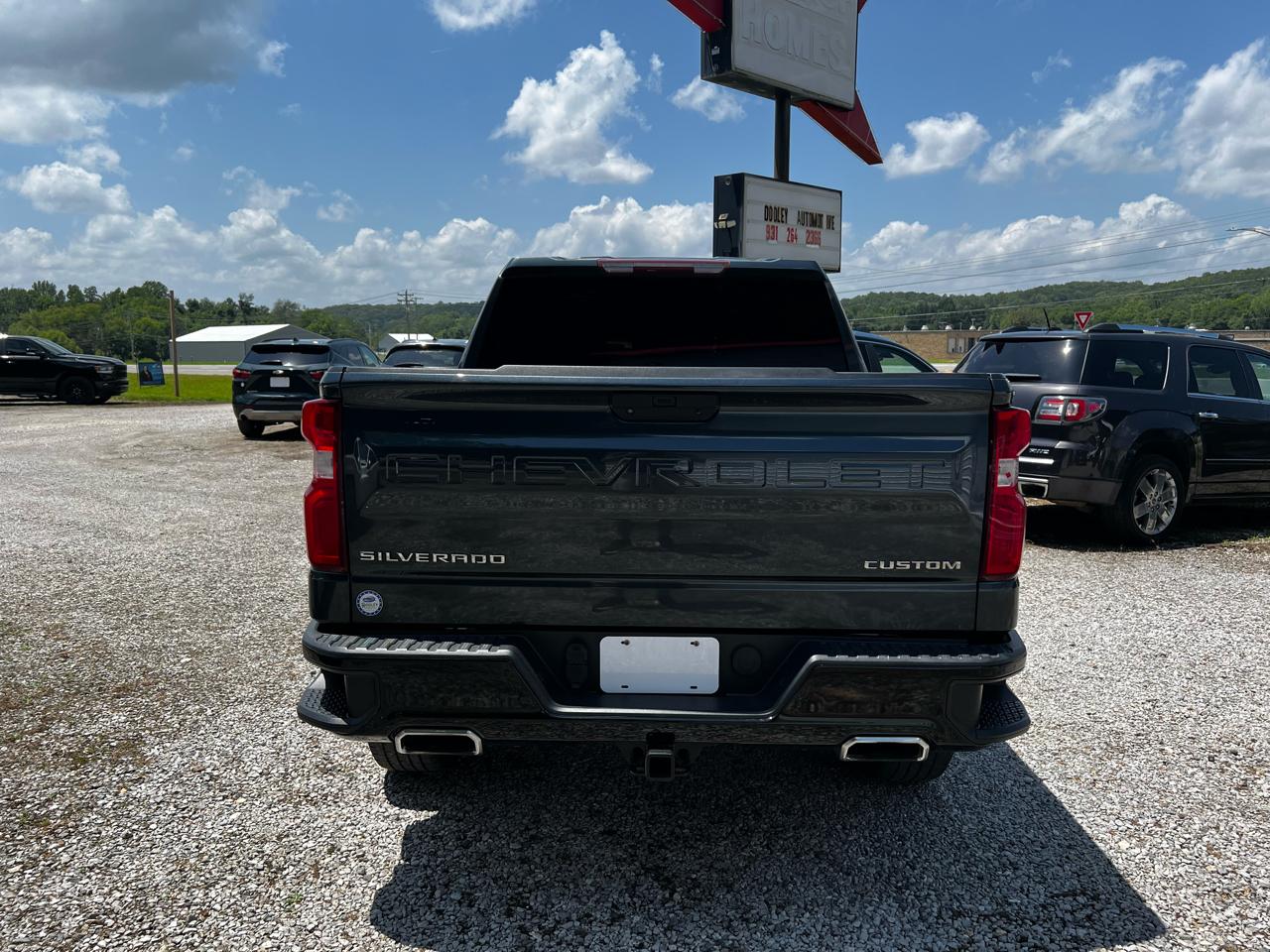 Chevrolet Silverado 1500 Custom Trail Boss Crew Cab Long Box 4WD 2019