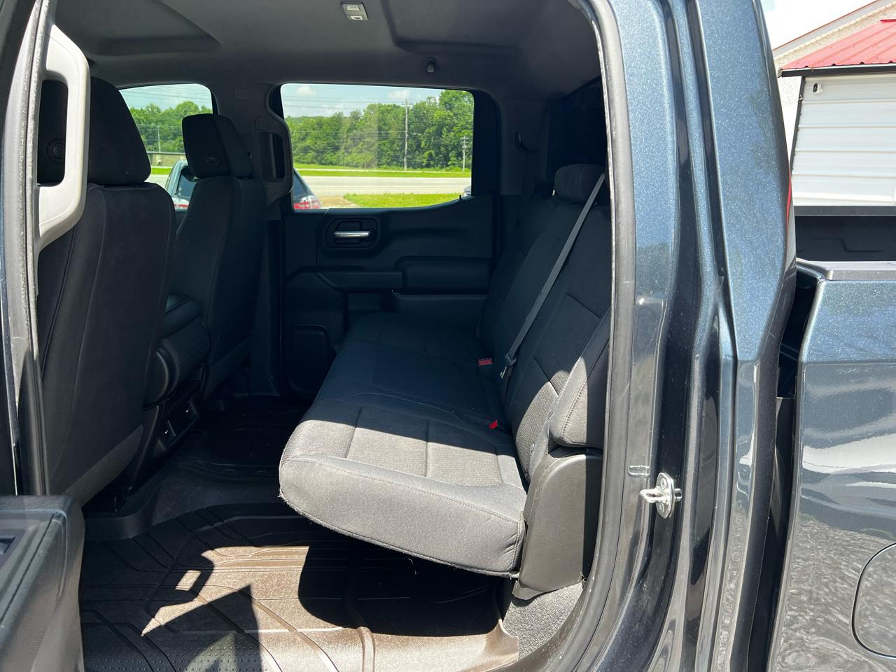 Chevrolet Silverado 1500 Custom Trail Boss Crew Cab Long Box 4WD 2019