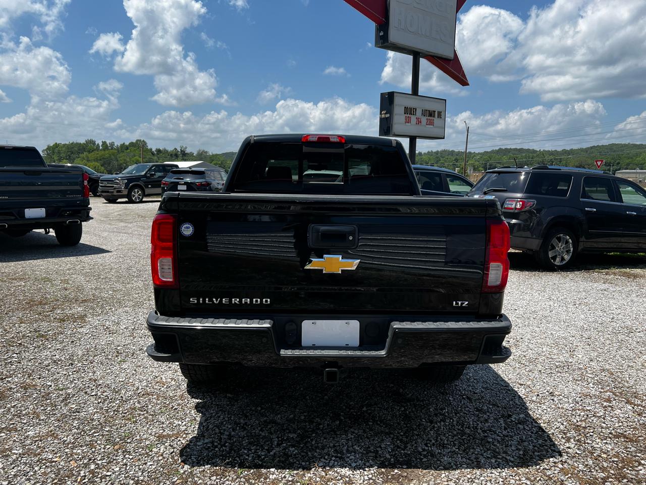 Chevrolet Silverado 1500 LTZ Crew Cab 4WD 2018